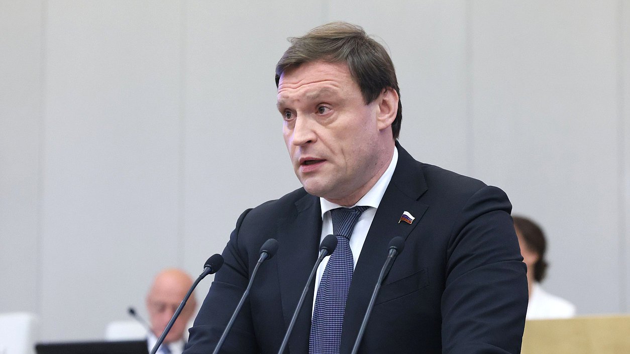 Председатель Комитета Госдумы по строительству и ЖКХ предоставил эксклюзивное интервью Отраслевому журналу «Вестник»
