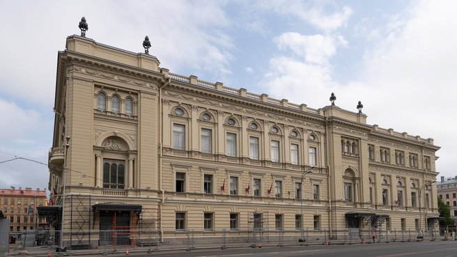 Счетная палата признала работу «Единого заказчика» недостаточно эффективной, компания же приводит факты опережающего ввода объектов 